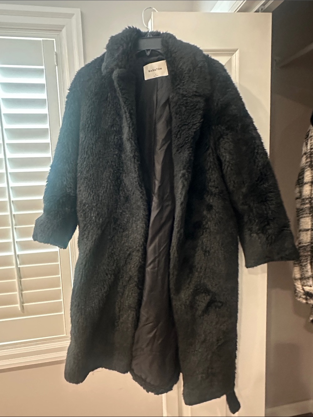 Aritzia Babaton Black Faux Fur Mid-Length Coat
